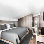 Hotel Heliopic & 4*