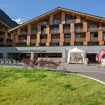 Heliopic & Hotel 4*