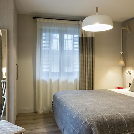 Hotel Heliopic & 4*