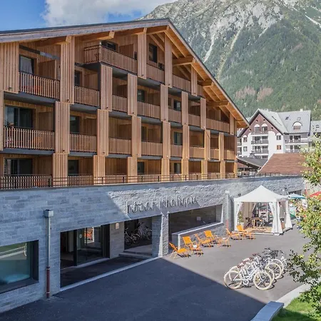 Heliopic & Hotel 4*