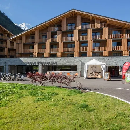 Heliopic & Hotel 4*